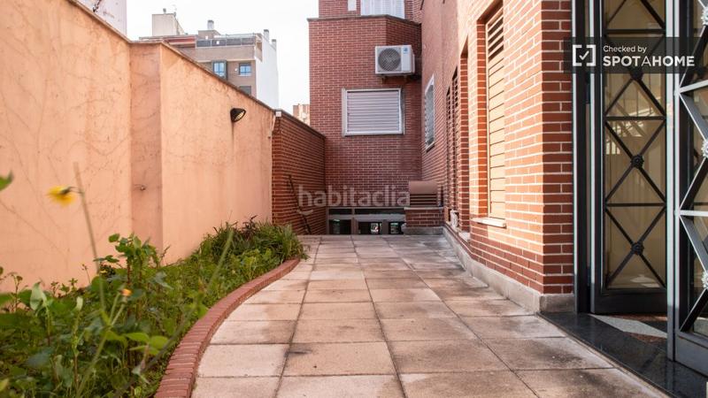 Foto 9c98c3c6-4960-4502-bc53-c249f2690460. Location appartement avec chauffage dans Valdeacederas Madrid