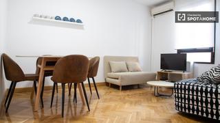 Miete Etagenwohnung in Valdeacederas. Piso de 2 dormitorios en alquiler en valdeacederas, madrid.