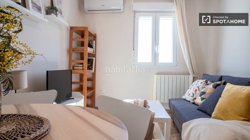 Foto 5b18d493-825b-48de-bac2-258768f0eb19. Rent flat with heating in Embajadores-Lavapiés Madrid