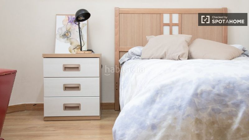 Foto a89c651f-90a5-41be-a704-fc96f9f5f0f2. Rent flat with heating in Embajadores-Lavapiés Madrid