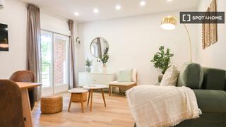 Affitto Appartamento in Pinar del Rey. Apartamento de 2 dormitorios en alquiler en hortaleza, madrid