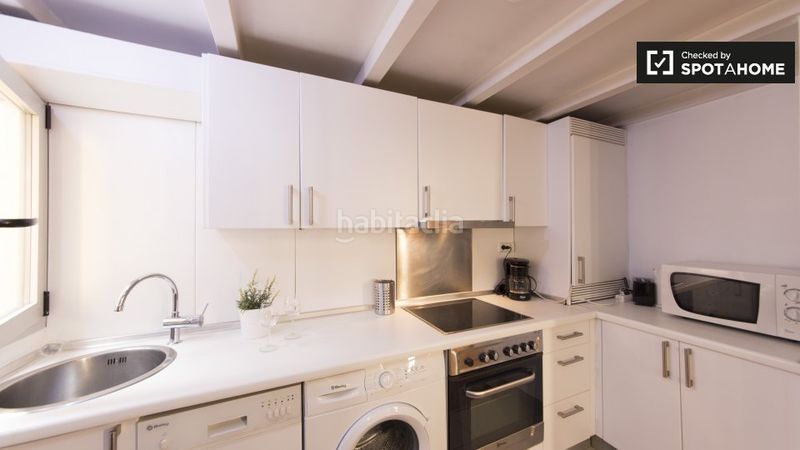 Foto 27aeeed0-3206-4cb0-85c7-f48ebdcf2564. Rent flat with heating in Sol Madrid