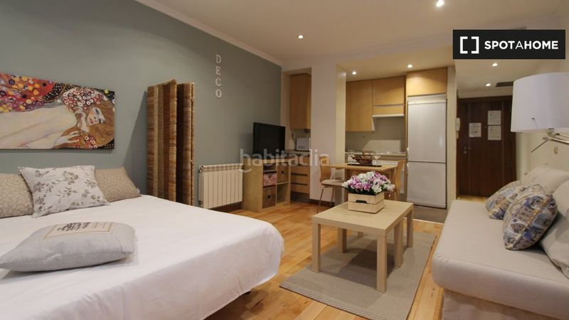 Foto 86ca0518-d629-4689-a03f-0ad803af5738. Lloguer pis amb calefacció a Adelfas Madrid