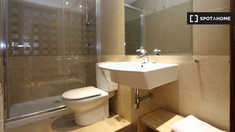 Foto 981a8c4f-6635-4bbd-a283-5bcad5f85980. Lloguer pis amb calefacció a Adelfas Madrid