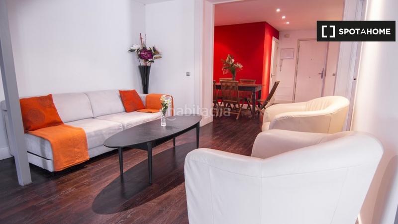 Foto 8c44bd23-133e-4d37-b345-282832bd19d2. Alquiler piso apartamento de 3 dormitorios en alquiler en palacio, en Madrid