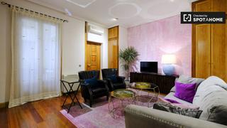 Affitto Appartamento in Universidad-Malasaña. Elegante apartamento de 1 dormitorio en alquiler en malasaña, ma