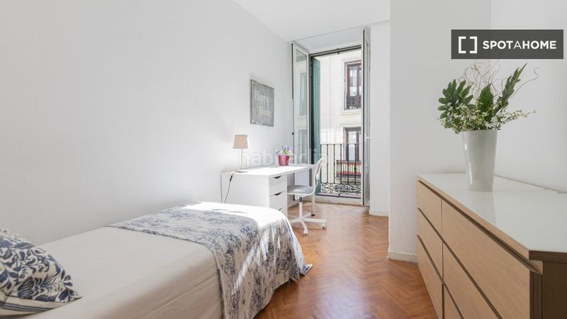 Foto a471f6e2-2fdb-4762-8305-5748e913ef9b. Rent flat with heating in Sol Madrid