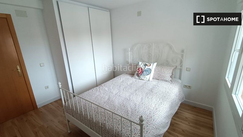 Foto 6496d4a8-056d-46de-8d85-aa805fe45404. Rent flat with heating in Puerta del Ángel Madrid