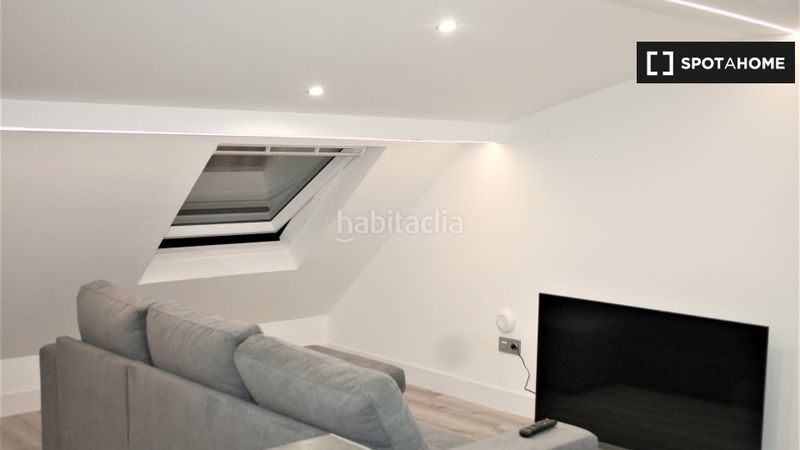 Foto 3d8c0f16-fcea-4e04-bb6f-3f431b73fcbf. Lloguer pis amb calefacció a Peñagrande Madrid