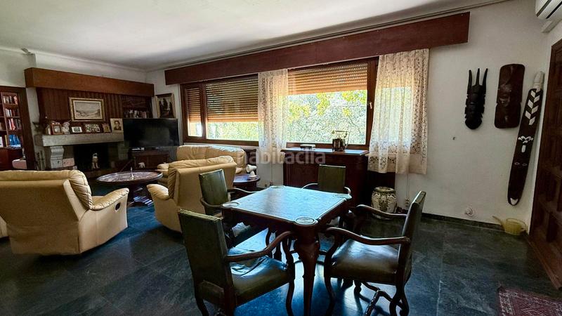 Foto 32a40a69-53f3-4a98-87e5-c31cde695852. Xalet amb xemeneia calefacció aparcament piscina a Madrid