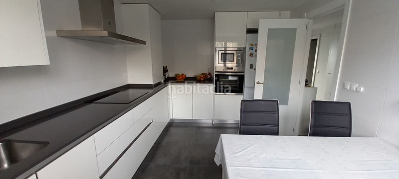 Foto b5a44d19-ff03-4732-b8dc-e01dea562256. Casa adossada amb calefacció aparcament piscina a Colmenar Viejo