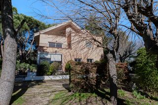 Xalet  Calle los manzanos. ??? exclusivo chalet independiente de 400 m² en parcela de 3.000