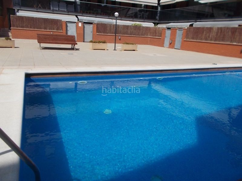 Foto 13d1f1a4-5532-4f84-a197-034cd90b200c. Dúplex amb calefacció aparcament piscina a Progrés - Pep Ventura Badalona