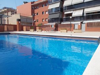 Dúplex  Carrer del general weyler. Duplex con piscina comunitaria
