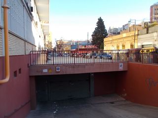 Affitto Posto auto in Carrer d'en garriga 174. Plaza de parking coche pequeño o varias motos