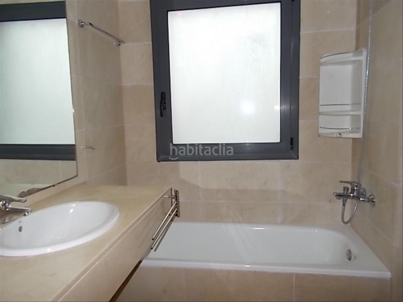 Foto 0a54915d-b06a-4bfd-b1a4-046829cb69dc. Appartement avec chauffage parking piscine dans Port Badalona