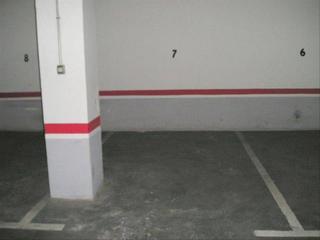Autoparkplatz  Carrer del mariscal cabanes. Para coche pequeo