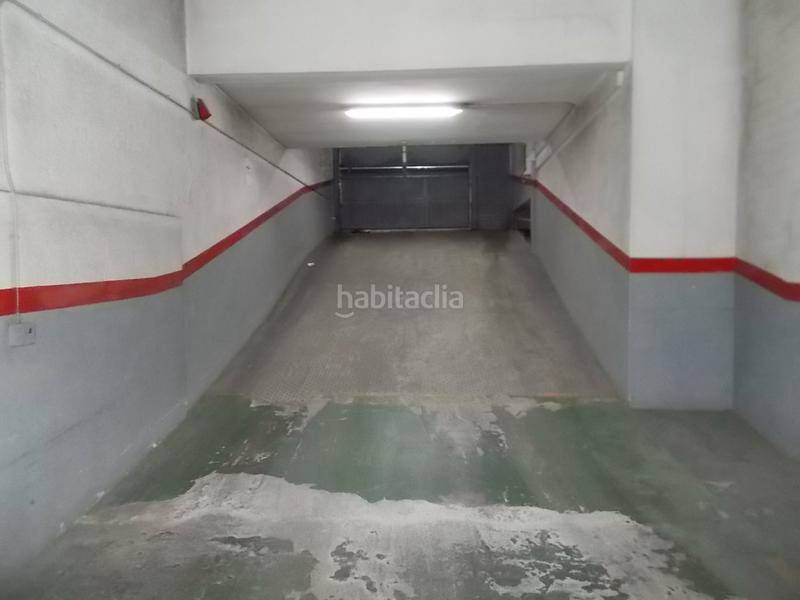 Foto 7b83b05a-e891-41b1-b065-fbe70bae6b60. Parking coche plaza de parking de facil acceso y maniobra en Badalona