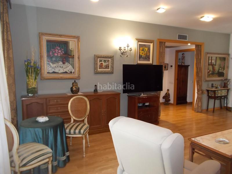 Foto 08f704ce-aeb4-4eee-9000-20858c11713c. Piso en Centre Badalona