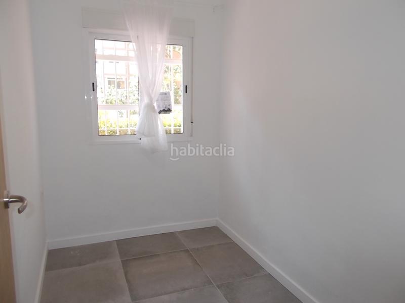Foto ce8a2ca2-54d3-4911-9c56-23ebcee915cc. Alquiler estudio alquiler estudio de 3 habitaciones Llefià, en Badalona