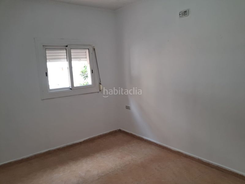 Foto f00c0b7e-04f5-4475-9a4d-e1a5dcda71a6. Pis a Can Vidalet Esplugues de Llobregat
