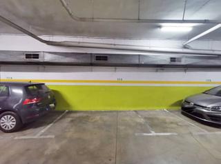 Autoparkplatz in La Nova Esquerra de l´Eixample. Plaza de parking para coche mediano en venta en granollers, en l