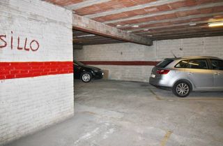 Parking coche en Estació de França