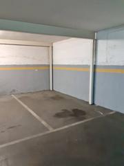 Parking coche en El Camp d´en Grassot i Gràcia Nova. Plaza de parking en venta para coche pequeño o 2 motos situada e