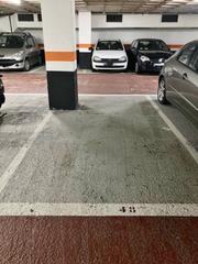 Aparcament cotxe a LAntiga Esquerra de lEixample. Plaza de aparcamiento para coche pequeo en venta, situada en la