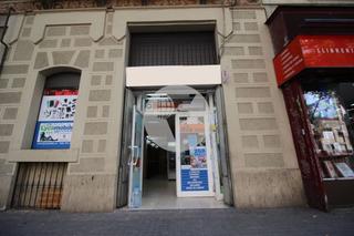 Local commercial à Raval. Local comercial disponible en el distrito de eixample, en el bar