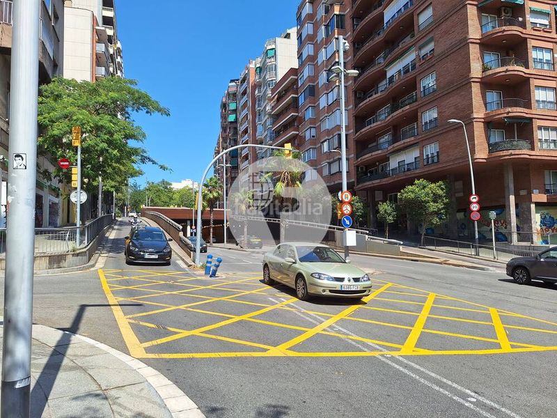 Foto 0ad6a95b-80a2-45c2-89c2-45cdd6de99d4. Local comercial a La Salut Barcelona
