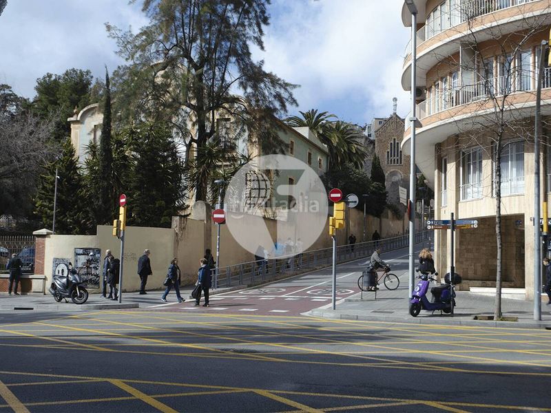 Foto cbeb2156-038e-4ee5-9016-f655fd3bcae1. Local comercial a La Salut Barcelona