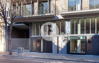 Location Local commercial à Fort Pienc. Situados en una zona de gran actividad social y comercial en sag