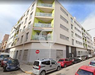 Local Comercial a Foners. Local comercial disponible situado en la calle pare guillem vive