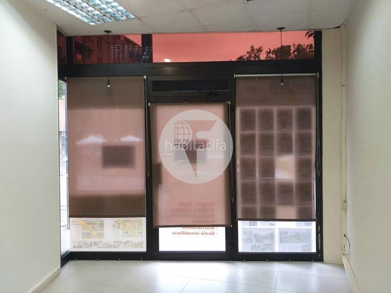 Foto 3b9b0ed9-6557-41a2-ace1-e22e96ce497d. Location local commercial dans Joan Prim Granollers