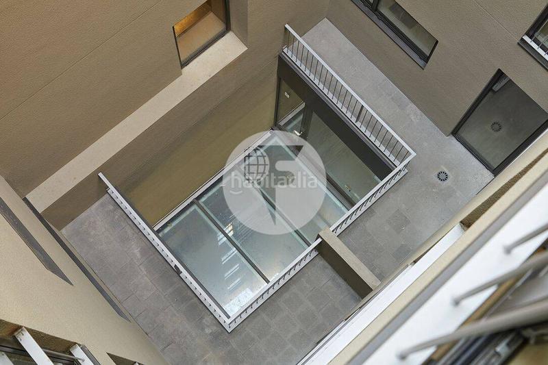 Foto 8022319d-0f55-47d7-bce5-11dde37f8fdc. Rent business premise in Fort Pienc Barcelona