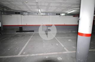 Aparcament cotxe a Col·legis Nous. Plaza de parking de 10 m² en el centro de mollet. se encuentra e