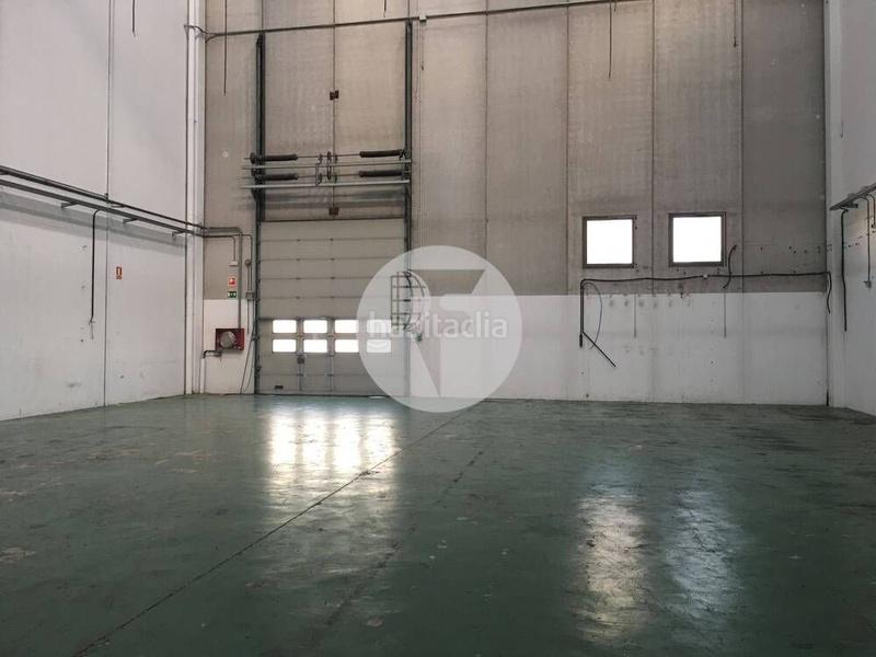 Foto 30a931de-7043-4439-aea8-2b0323b20a1d. Capannone industriale in Zona Industrial Barberà del Vallès