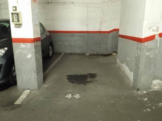 Aparcament cotxe a Montesa. Plaza de aparcamiento en esplugues de llobregat
