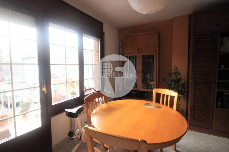 Foto 967f8273-7d7f-4f78-9847-05aa41c0af5a. Casa adossada amb calefacció aparcament a Sant Celoni