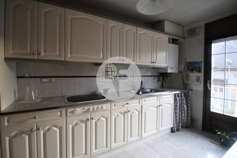 Foto a4349349-d7e3-46e3-a8e1-302427607d5a. Casa adossada amb calefacció aparcament a Sant Celoni