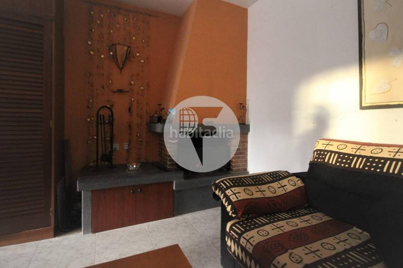 Foto ad3dad7a-fcc1-4975-be26-337980861770. Casa adossada amb calefacció aparcament a Sant Celoni