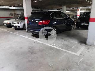 Parking coche en Riera Seca