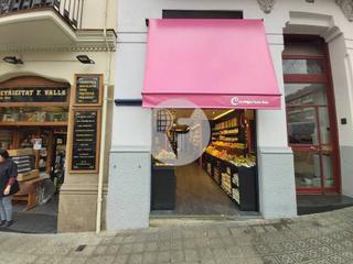 Rent Business premise in Sant Gervasi - Galvany. Local comercial en traspaso en el distrito de sarriasant gervasi