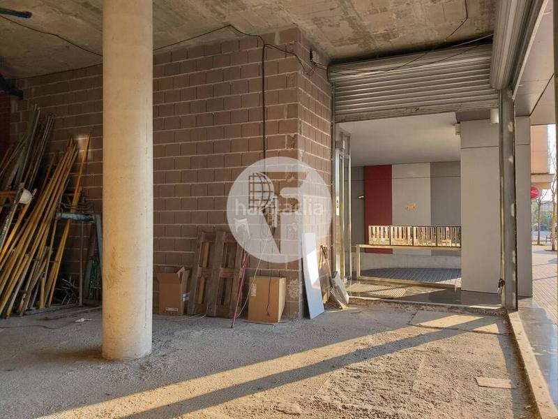 Foto 21c06c93-bfdb-43b5-8813-d649d7a6b357. Alquiler local comercial  situado , barcelona. ubicado en el paseo de la muntanya, a pocos metros de la plaza de la Font Verda en Granollers