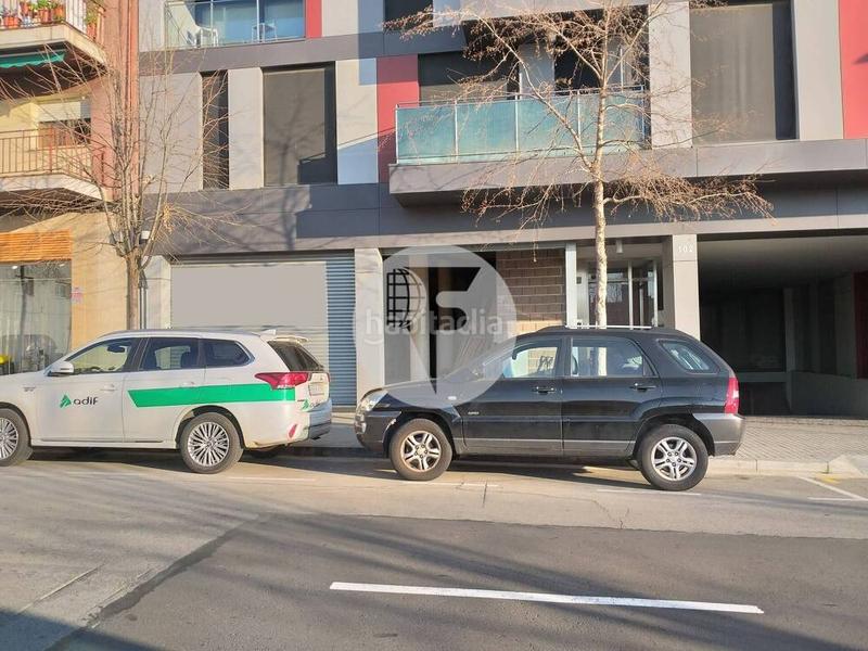 Foto 6b4c9c79-e6cf-4b55-b8fc-69432ee3812f. Location local commercial dans Font Verda Granollers