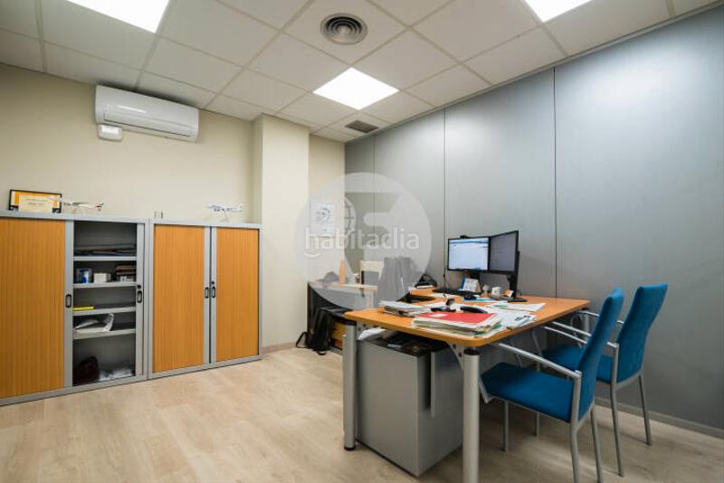 Foto d65c7179-998b-4544-b588-19d9d42cee04. Rent business premise in Dreta de l´Eixample Barcelona