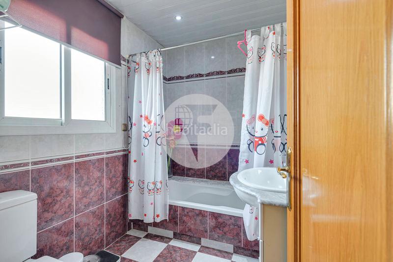 Foto 3537c0a0-1ff3-4208-b1fd-8d6fe64b56da. Haus mit heizung parking pool in Can Palet de Vista Alegre Terrassa