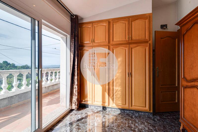 Foto c8a920a4-e6fe-4687-b35e-7b423780de5c. Haus mit heizung parking pool in Can Palet de Vista Alegre Terrassa