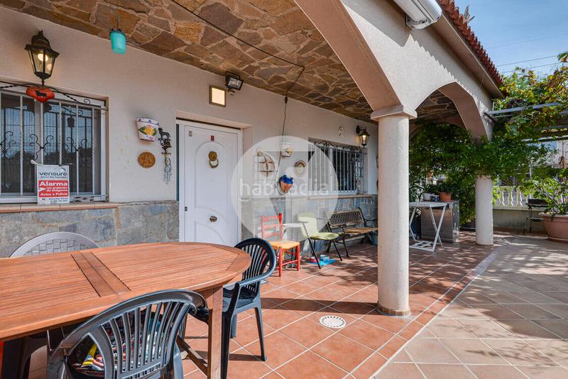 Foto fa02d0f5-97ec-4ff8-a6c9-eb0c758e5b95. Haus mit heizung parking pool in Can Palet de Vista Alegre Terrassa